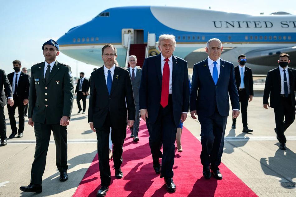 Donald Trump on arrival in Israel to advance the US-brokered ceasefire agreement between Israel and Hamas. Image: Blueee / Alamy