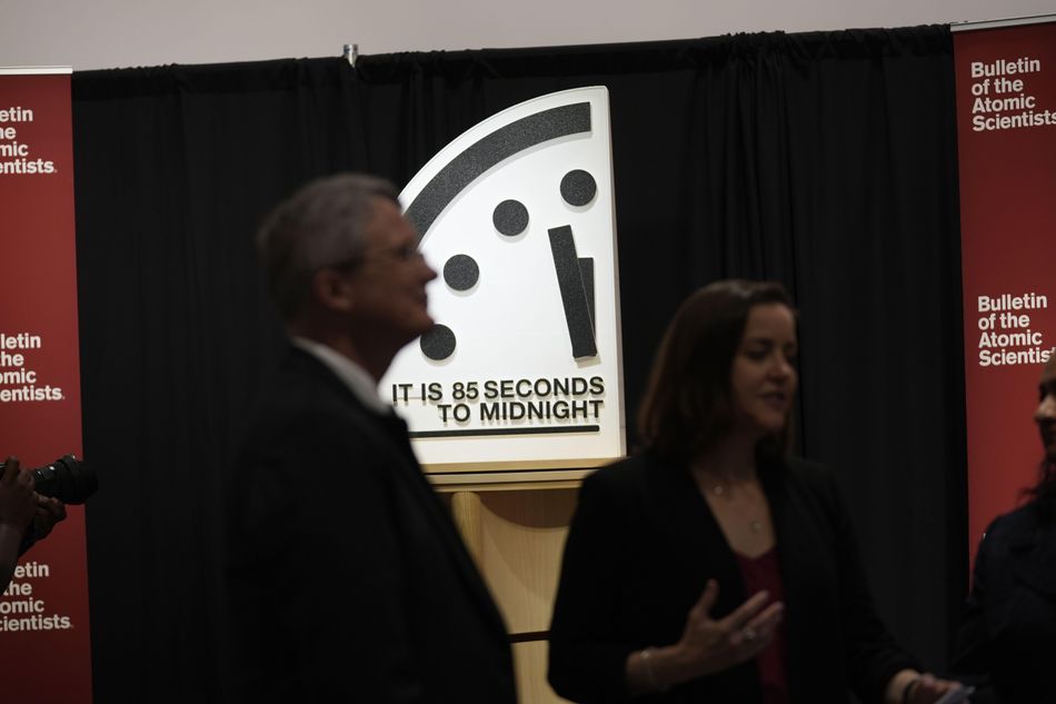 Killing time: scientists moved the Doomsday Clock closer to midnight this  January. But Rovelli believes it’s not too late to turn it back