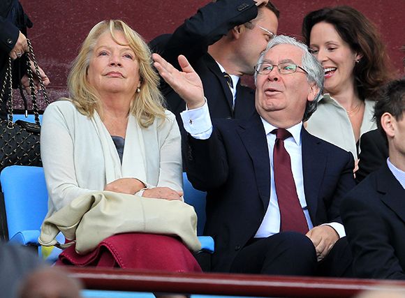 Will the global economy nosedive as suddenly as Melvyn King's beloved Aston Villa? ©Mike Egerton / Epics Sport