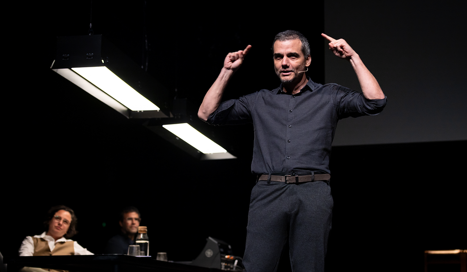 An enemy of the people? Wagner Moura tries to persuade this theatrical jury of his innocence
