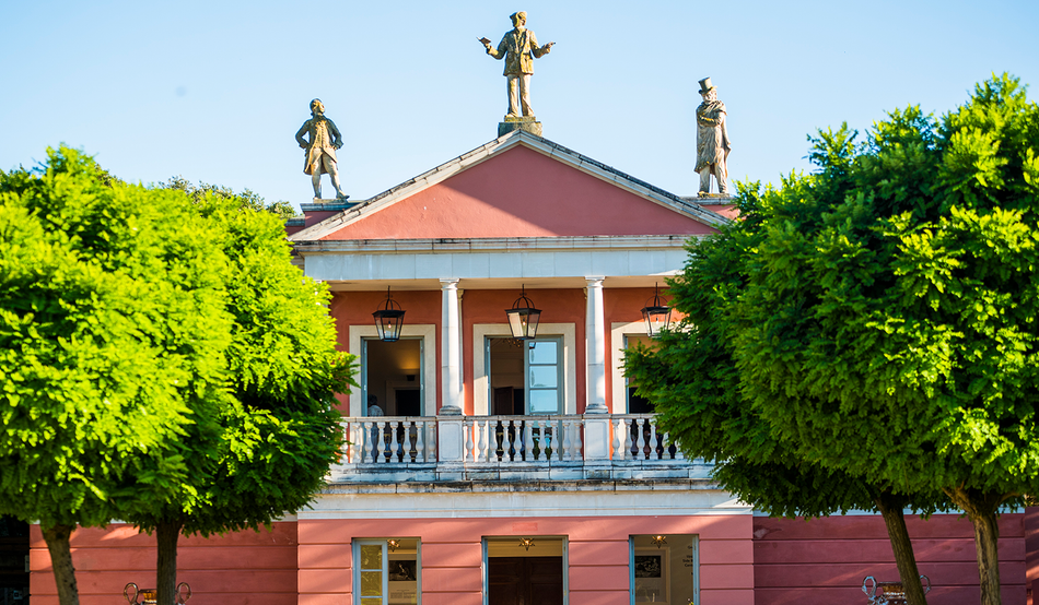 Longborough Theatre, one of the key venues of the Longborough Festival Opera. Image: Matthew Williams-Ellis
