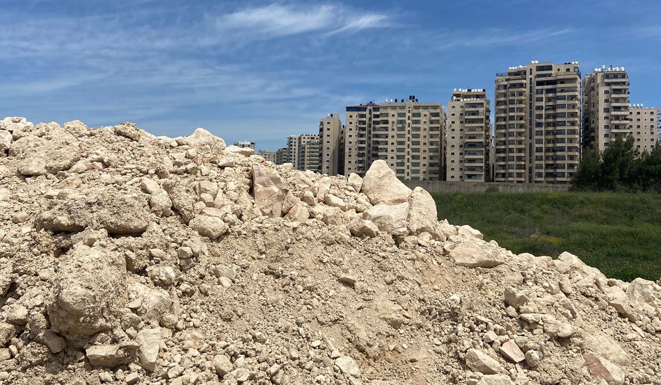 The Palestinian neighbourhood of Kafr Aqab, behind the separation barrier. Image: Alona Ferber