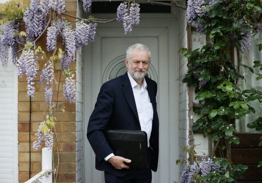 Labour leader Jeremy Corbyn leaves his home in north London. © Yui Mok/PA Wire/PA Images