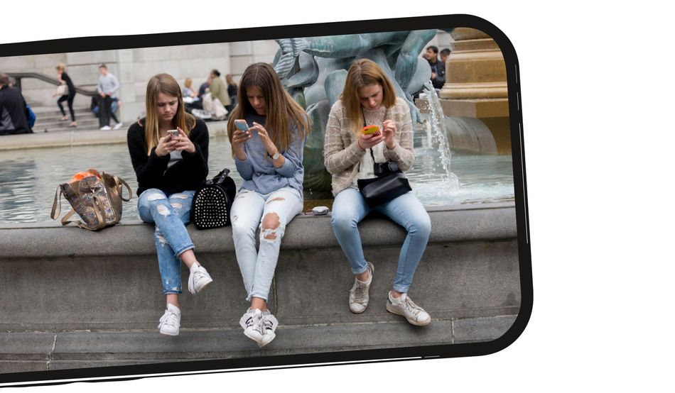 Are teens safe on social media? Image by Alamy