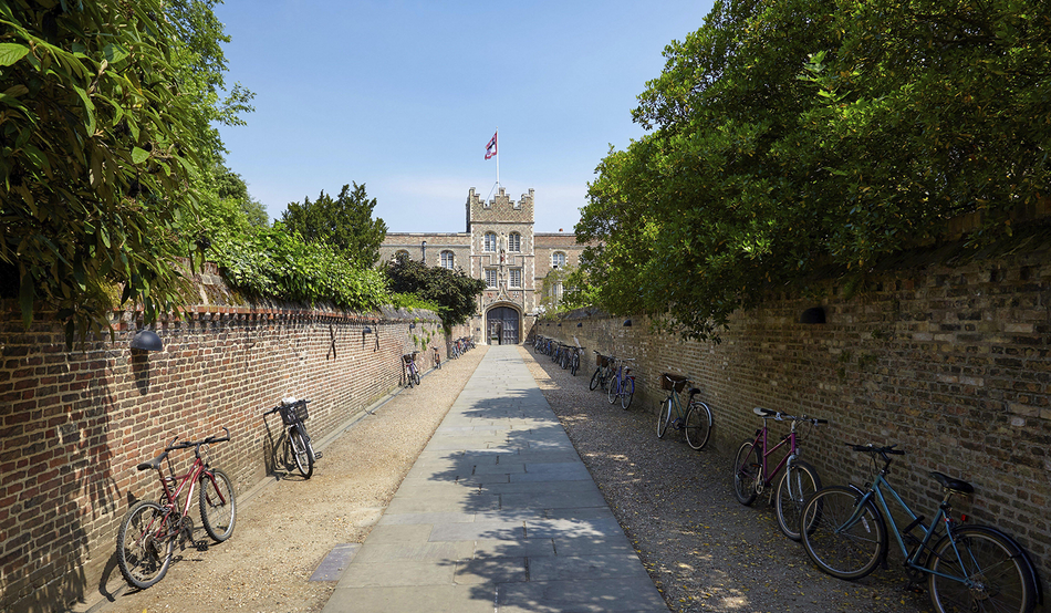 The walled passage or Chimney (little path) that leads directly to the Porter's Lodge and to First court of Jesus College. Cambridge. Photo by Alamy / imagebroker.com
