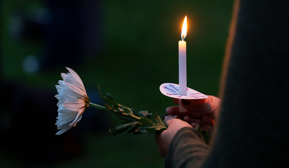 A Vigil for Palestine honours lives lost on the two-year anniversary of the Hamas attack. University of Washington, Seattle, 7th October 2025. Image by Paul Christian Gordon/Alamy Live News