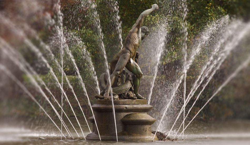 The statue of Hercules and Achelous. Image by Emma Durnford / Alamy