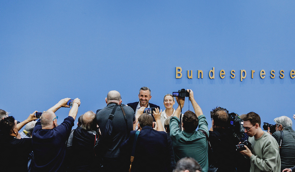 Ulrich Siegmund, lead candidate for the AfD in Saxony-Anhalt, and Alice Weidel, AfD parliamentary group leader, after the Saxony-Anhalt state election, 7th September. Photo by Alamy/dpa picture alliance