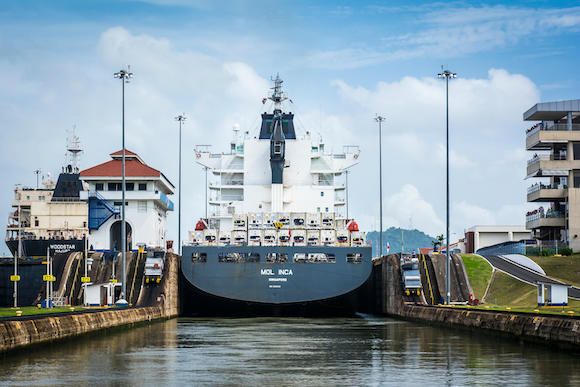 EENPYE A container ship passing through the Panama Canal, Panama.