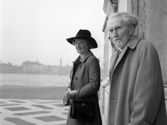 The Poet’s helpers: Eliot’s second wife, Valerie, with Ezra Pound in Venice, 1969 © Archivio Arici. All rights reserved 2022 / Bridgeman Images