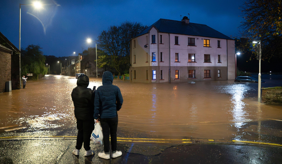 Flooding in the town of Brechin, eastern Scotland. Image: Iain Masterton