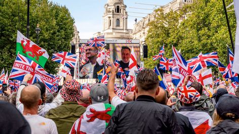 Tommy Robinson and Elon Musk address crowds in central London during Robinson's “Unite the Kingdom” march last month. Image: Grant Rooney / Alamy