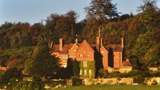 Critical Thinkng topic image