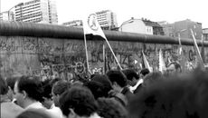 Berlin Wall topic image